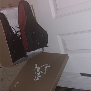 Rarely used Louboutun shoes 🔥🔥🔥🔥‼️